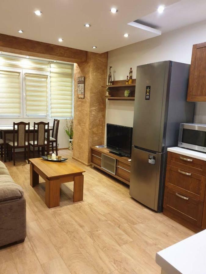 Luxury 2 Bedroom,2 Bathroom Apart ,Free Parking Plovdiv Exteriör bild